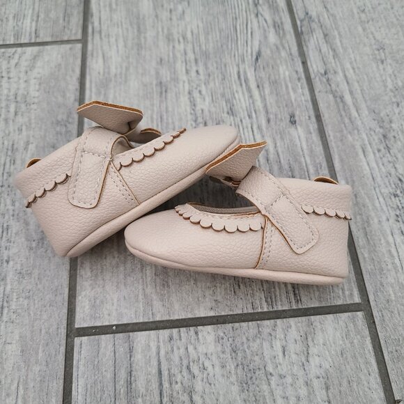 First Steps Baby Girl Bow Crib Shoes Soft Sole Pink Size 2 (3–6 Months) NWOT - Picture 8 of 11